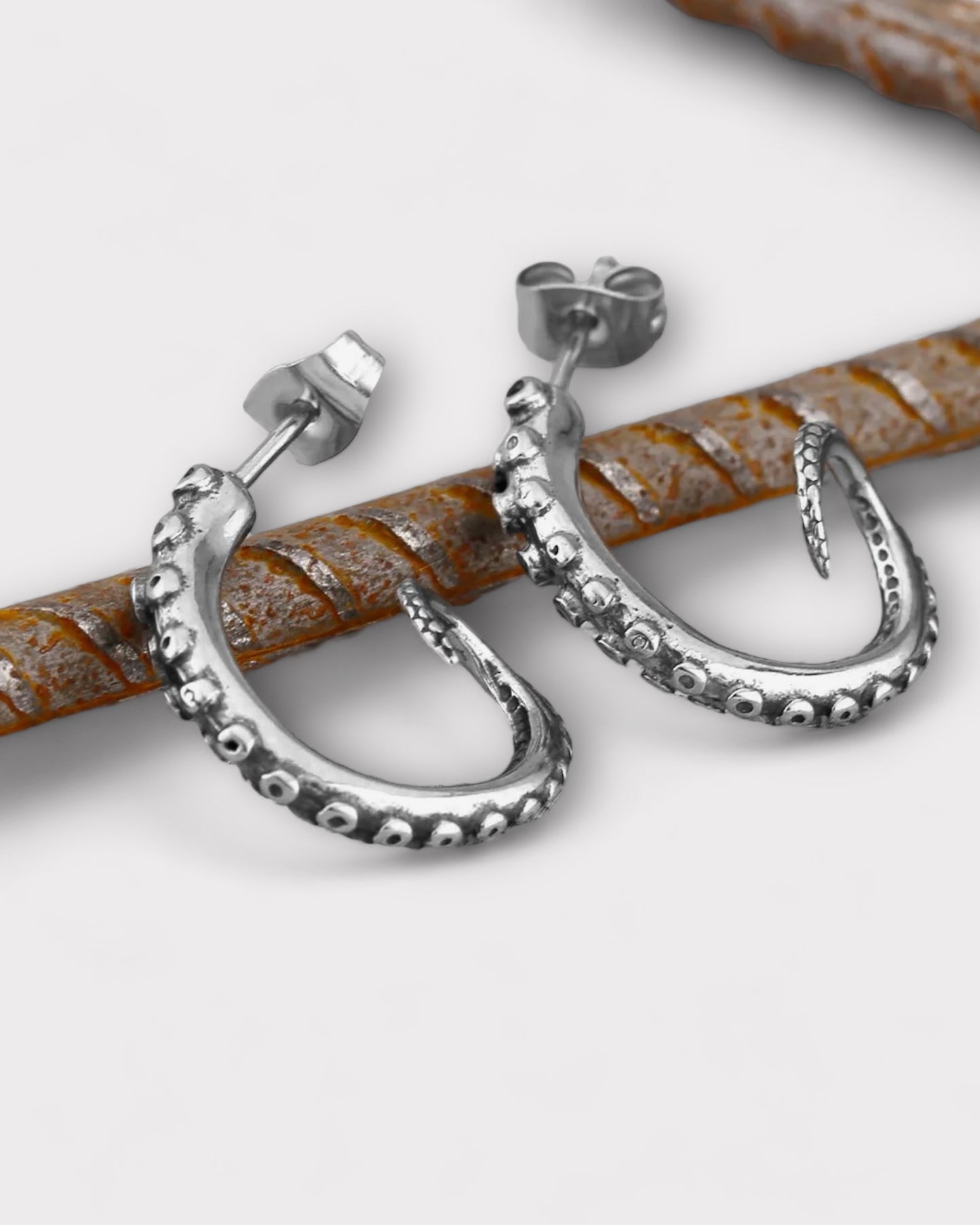 Cecaelia Earrings