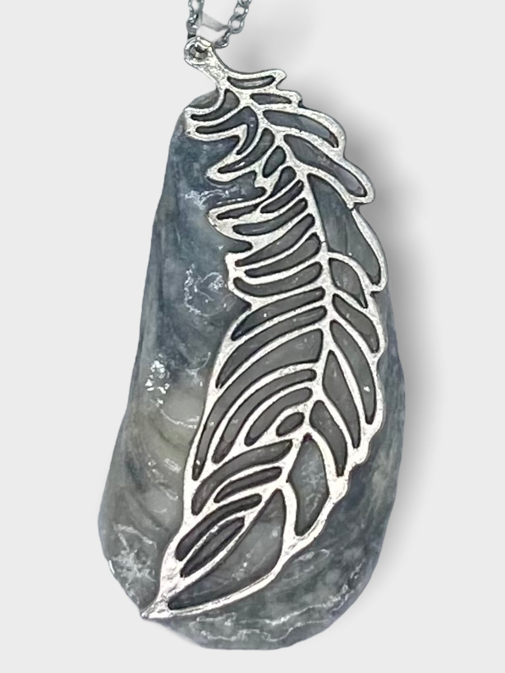 Feathered Friend Necklace: Silver