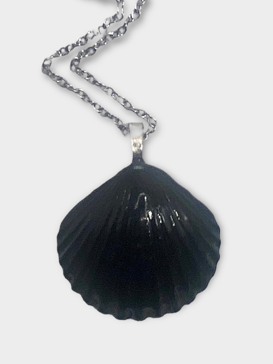 Black Scallop Necklace