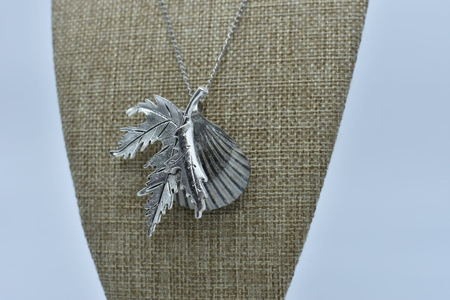 Autumn in New York Necklace: Silver